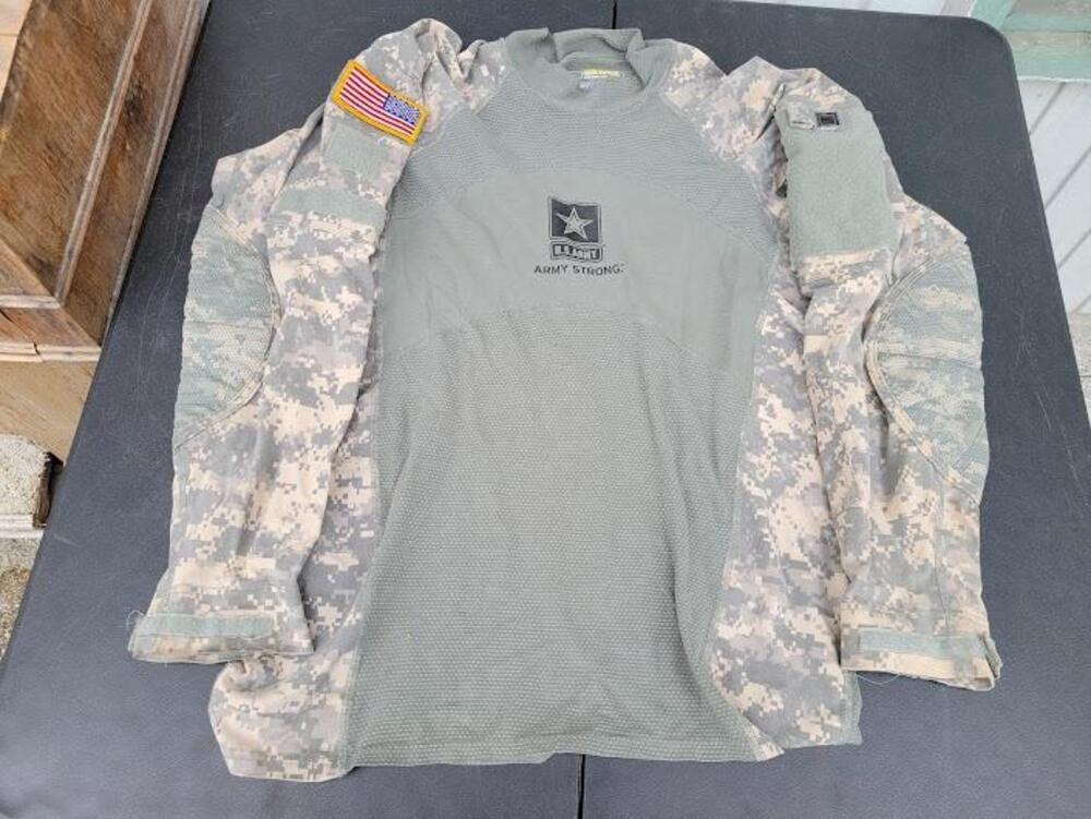 Massif Army Combat Shirt Mens Large Green Long Sleeve Camouflage ACU Military